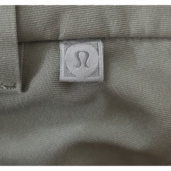 Lululemon Green Men's Commission Short Relaxed Warp Shorts Size 28 - Picture 3 of 5